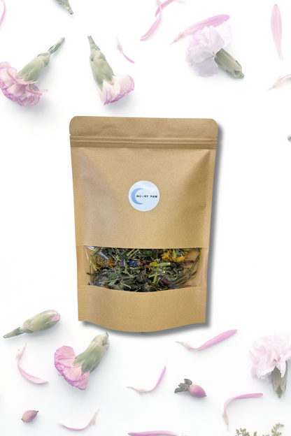 Moony Paw Flower & Herb Mix – nutrient-rich forage for hamsters, rabbits, guinea pigs, degus, and chinchillas.