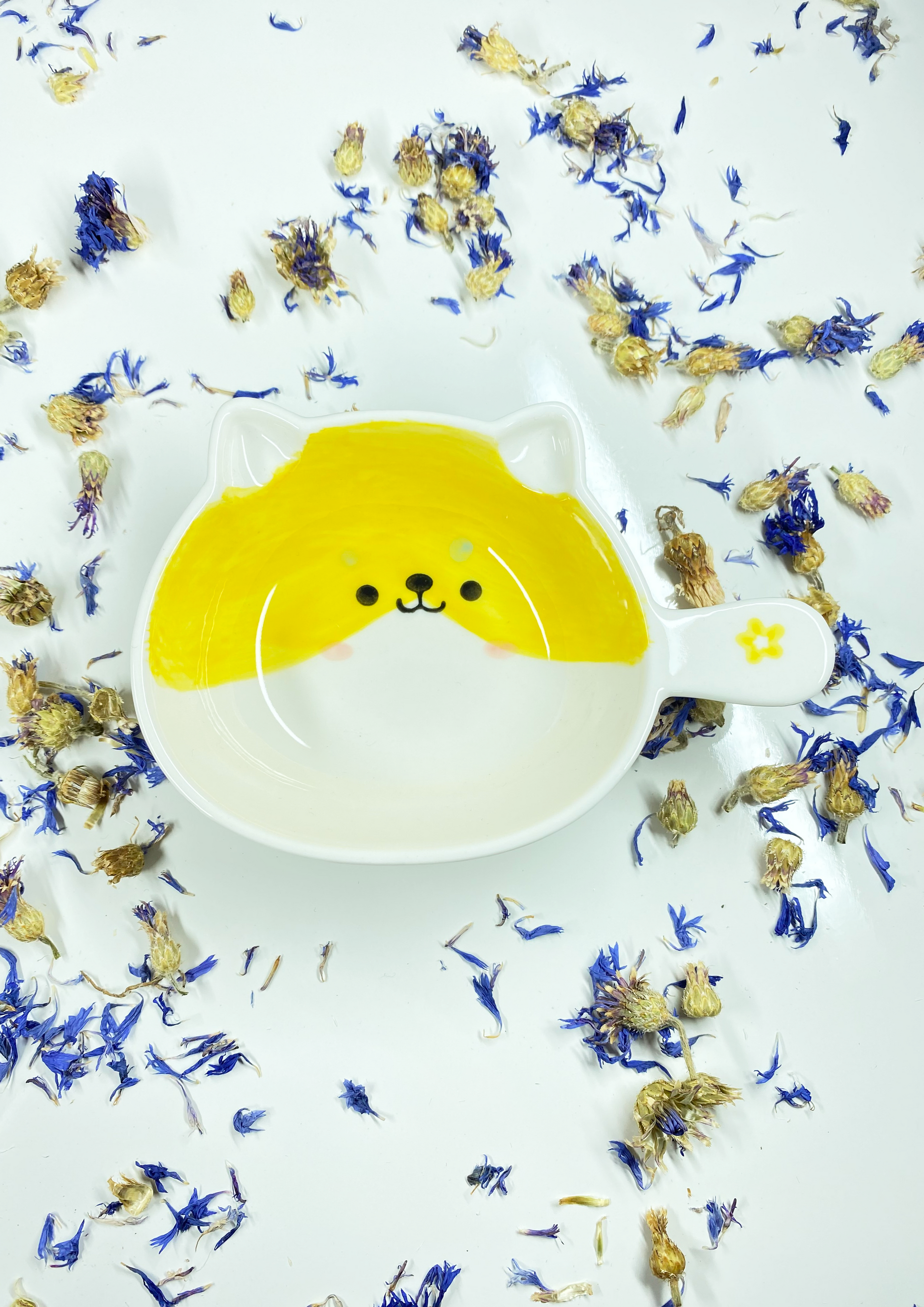 Moony Paw Animal Serving Bowl – Kawaii design, perfect for hamsters, guinea pigs, and small animals.