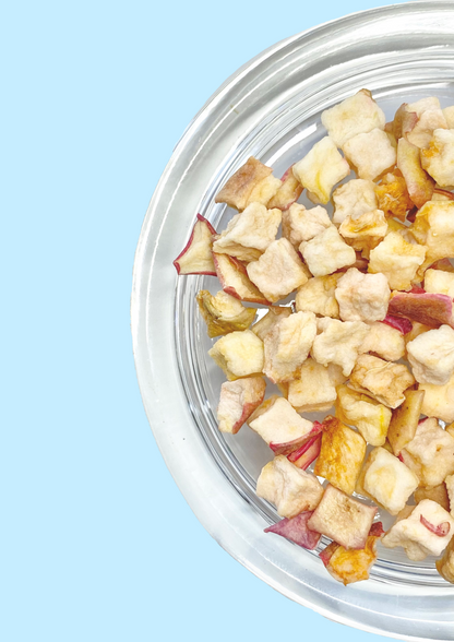Moony Paw Boost your small pet's diet with our Dried Apple Cubes, a nutritious treat for rabbits, guinea pigs, and hamsters. These bite-sized, 100% natural snacks are free from additives, promoting a healthy diet and satisfying chew time.